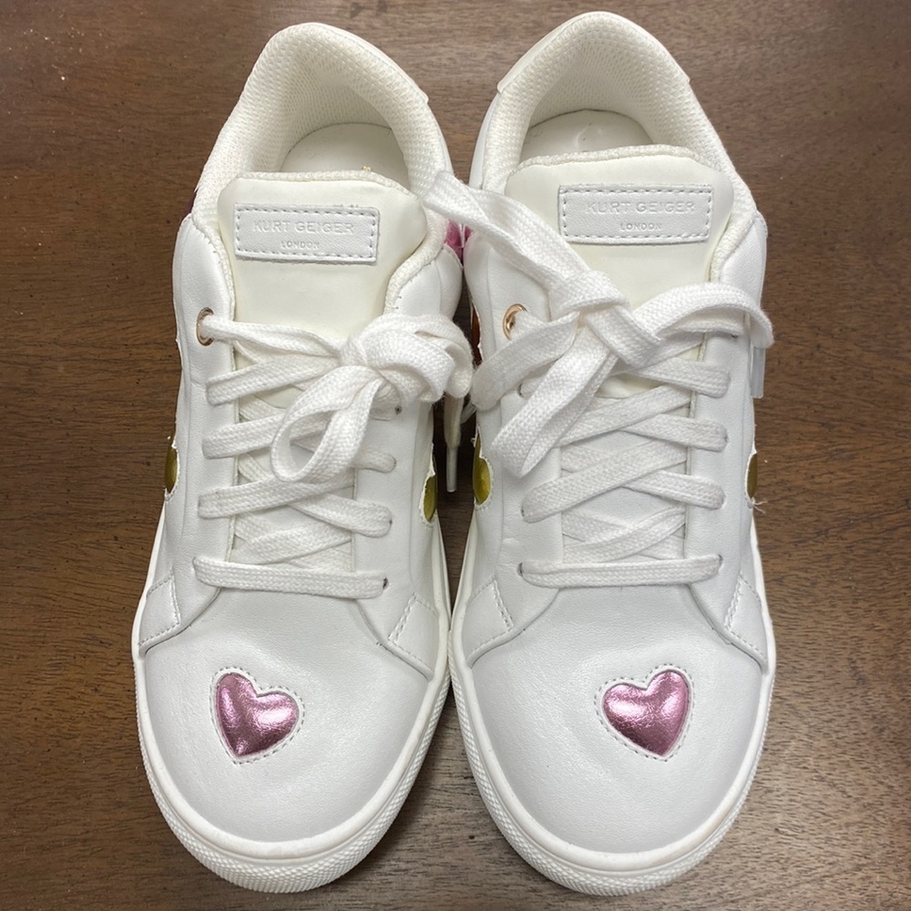 LANE LOVE SNEAKER. KURT GEIGER LONDON
